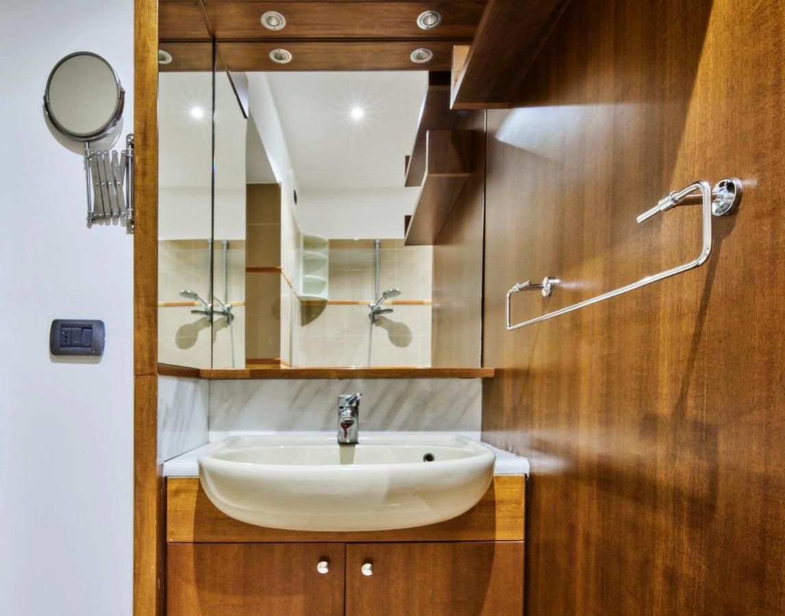 Sempione Luxury Suite - Exclusive Apartment Милано Екстериор снимка